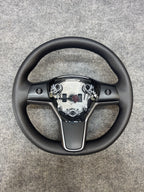 20-24 TESLA MODEL Y LEATHER STEERING WHEEL W/ CONTROL SWITCHES OEM, 1095222-00-N