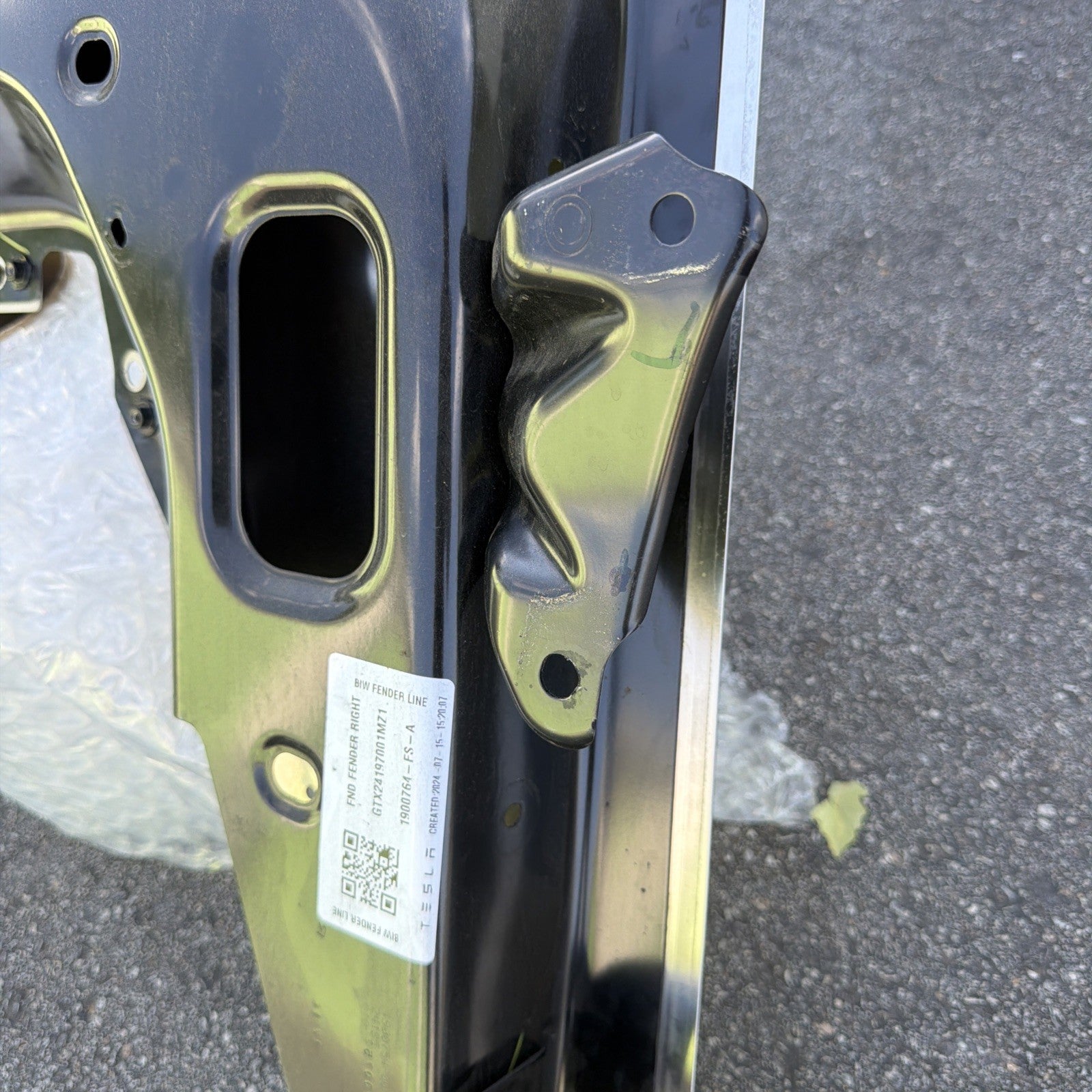 24-25 Tesla Cybertruck Front Fender Panel Right Foundation 1900764-FS-A OEM NEW