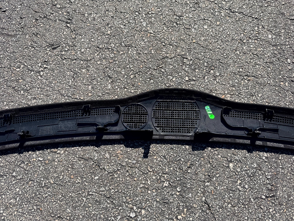 ♦️17-23 TESLA MODEL 3 DASHBOARD INSTRUMENT PANEL SPEAKER GRILLE OEM, 1083390-00