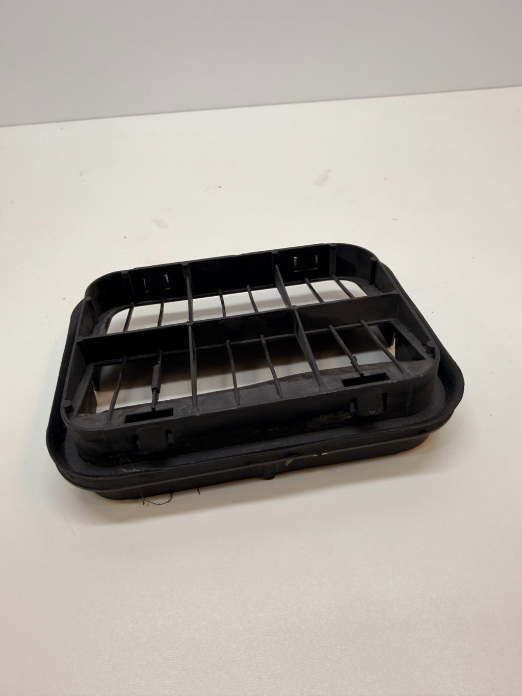 2012-2020 Tesla Model S Rh / Lh Rear Body Ventilation Grille 2F2A-B280B62-AB