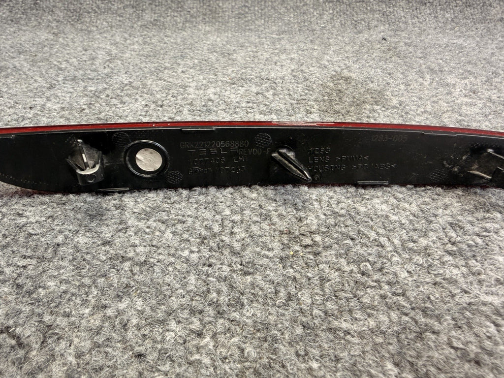 OEM 17-24 Tesla Model 3 Bumper Lamp ASY Rear Reflector Left Side- 1077406