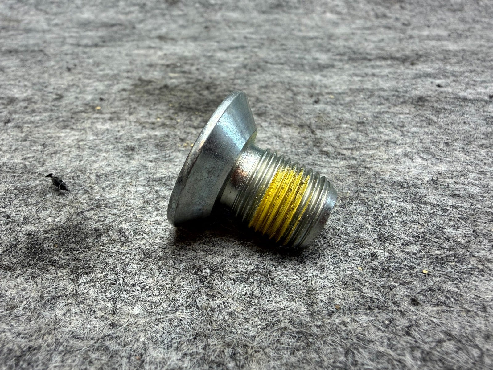 ♦️2021 - 2023 TESLA MODEL 3 STEERING WHEEL BOLT OEM