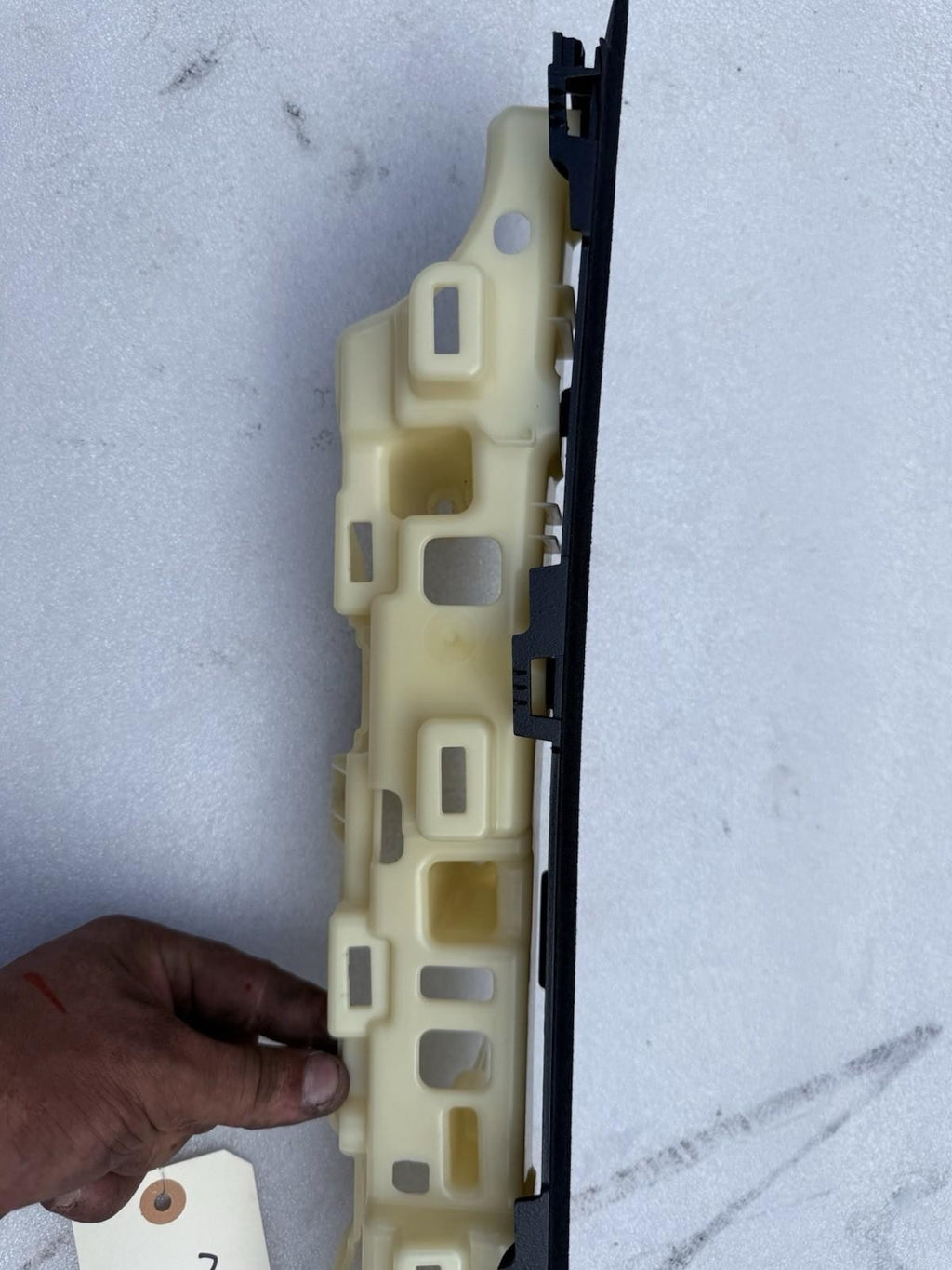♦️16-20 TESLA MODEL X REAR LEFT FALCON DOOR MIDDLE TRIM COVER OEM, 1055049-06-E