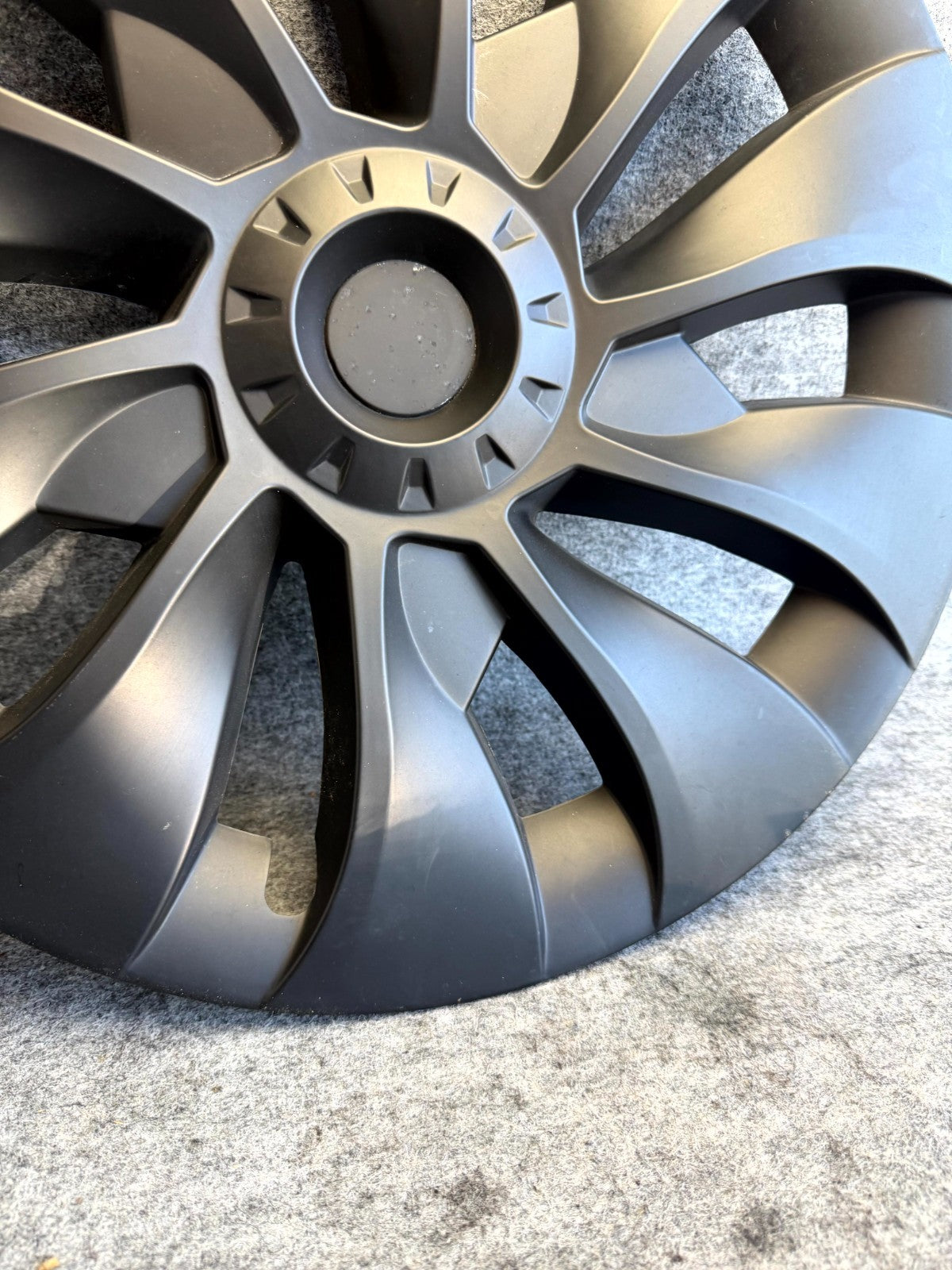 ♦️2017 - 2023 TESLA MODEL 3 WHEEL RIM CENTER CAP COVER OEM, 1044235 00 A