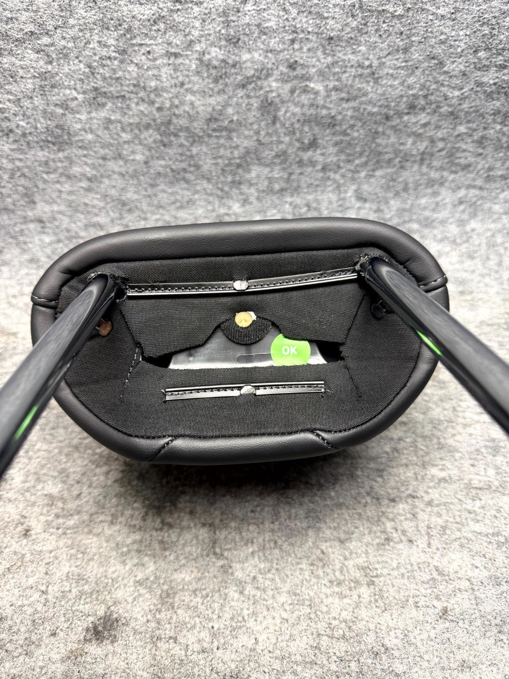 ♦️2017 - 2023 TESLA MODEL 3 FRONT LEFT OR RIGHT SEAT HEADREST OEM, 1623801-00-A