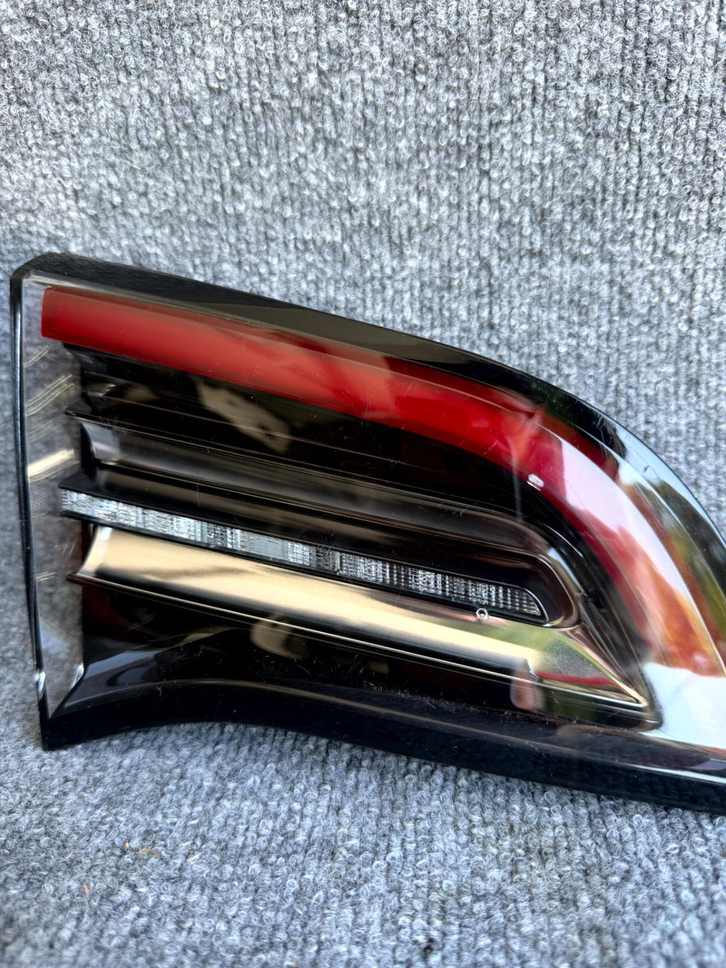 2017-2023 TESLA MODEL 3 REAR LEFT SIDE INNER TAILLIGHT LAMP OEM, 1077401-00-G