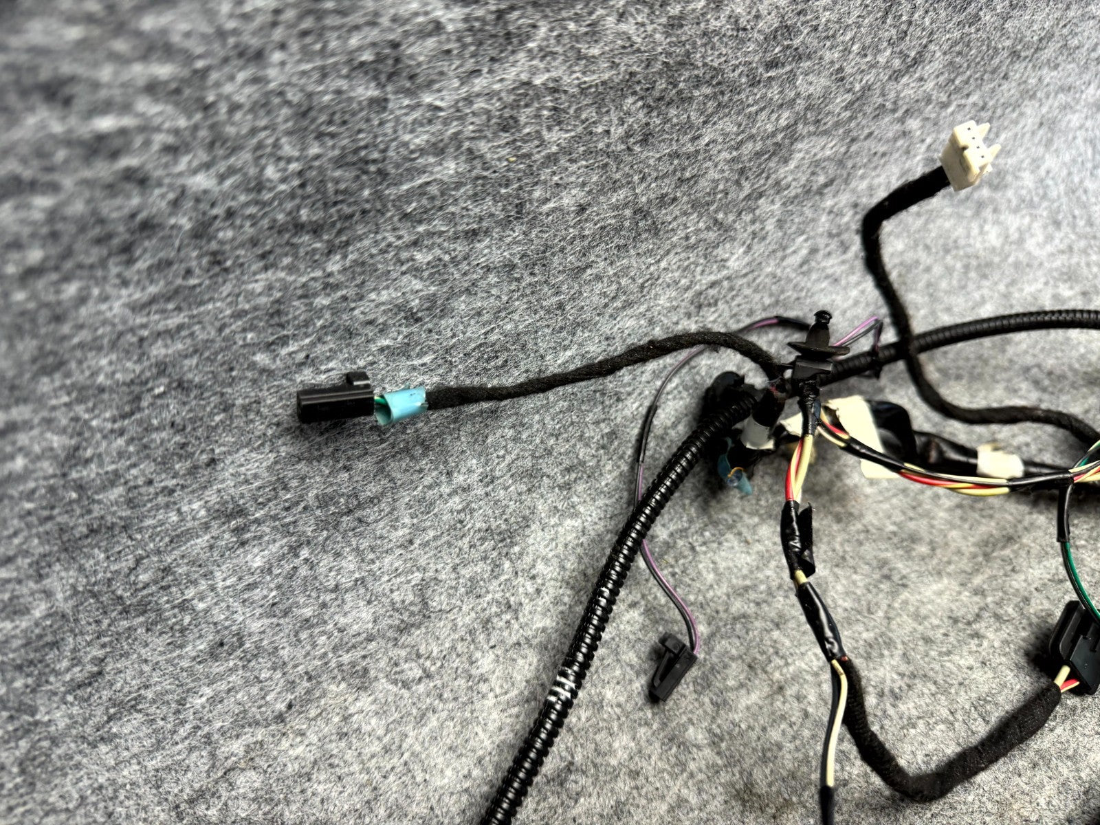 ♦️16-20 TESLA MODEL S REAR LEFT DOOR WIRING HARNESS WIRE LOOM OEM, 1004425-00-Q