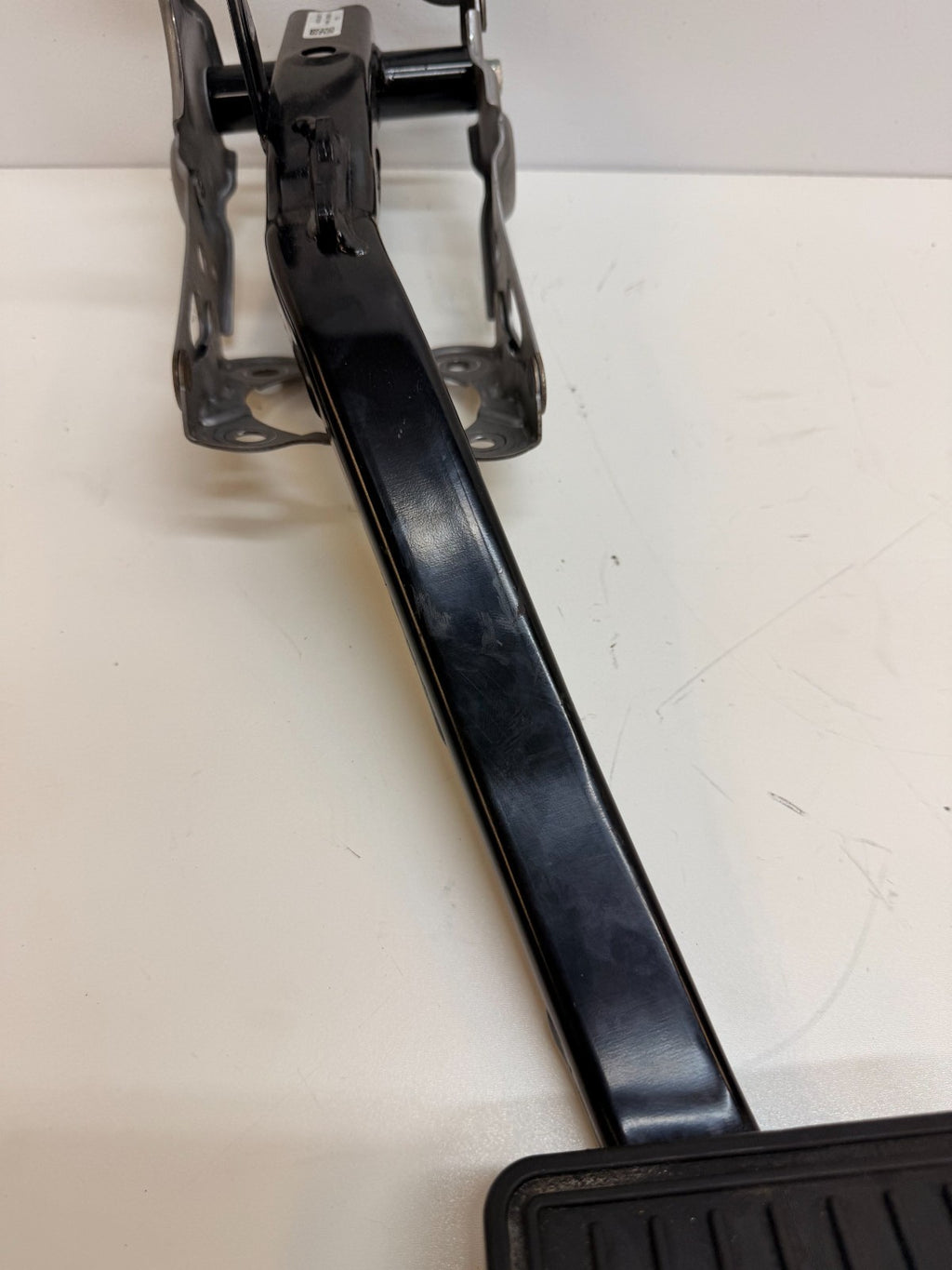 2012-2020 Tesla Model S Brake Stop Pedal w/ Sensor Assembly 1050657-00-A