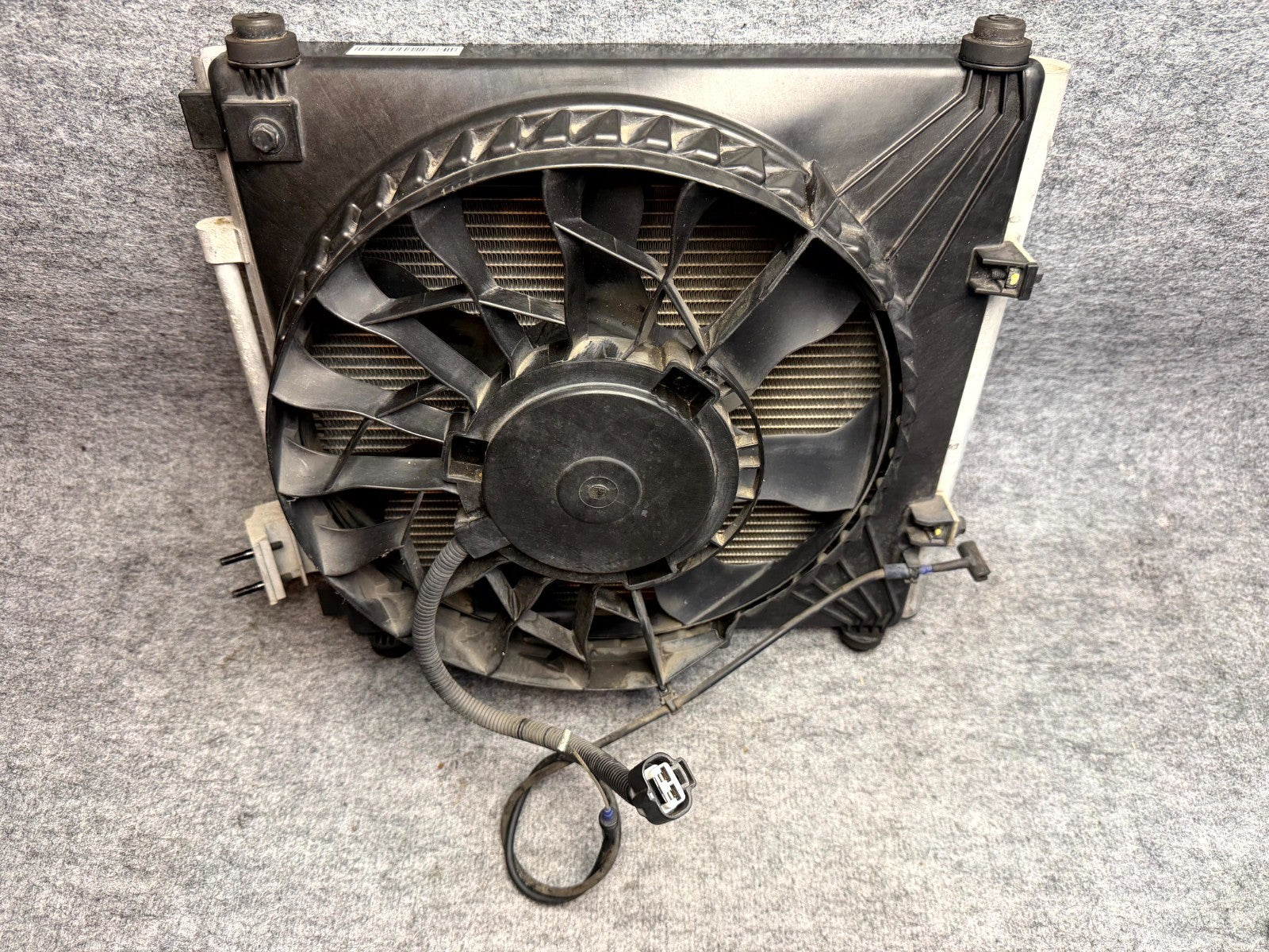 ♦️2012-2020 TESLA MODEL S RIGHT COOLING FAN SHROUD W/ CONDENCER OEM 6008357-00-F