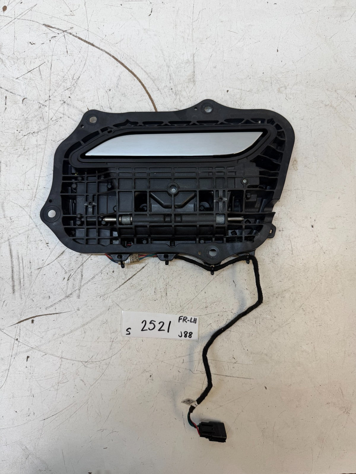 2012-2020 Tesla Model S Front Left Side Exterior Door Handle OEM 1007373-00-H