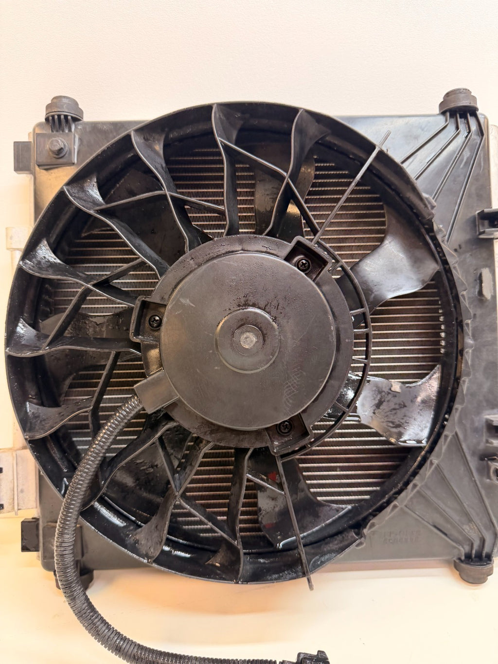 2016-2020 Tesla Model S Radiator Cooling Fan & Shroud Assembly 6008357-00-F OEM