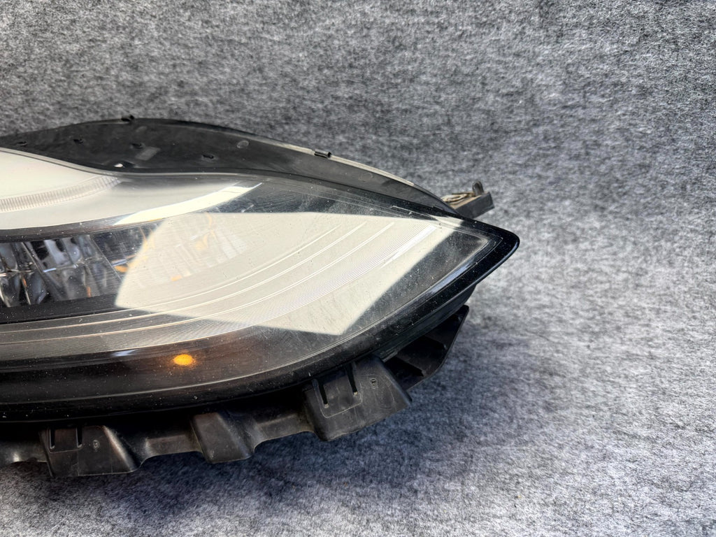 ♦️2017-2023 TESLA MODEL 3 FRONT RIGHT SIDE HEADLIGHT ASSEMBLY OEM, 1077372-00-K