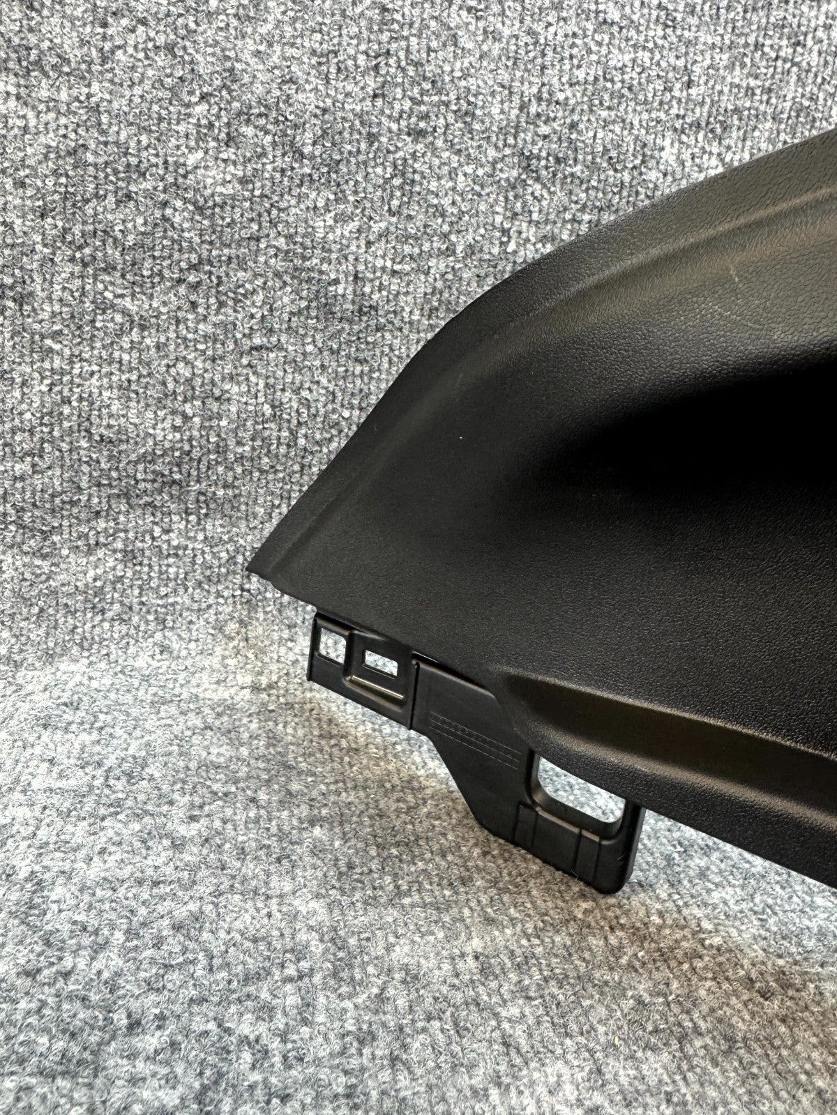 2020-2024 TESLA MODEL Y REAR LEFT C PILLAR UPPER QUARTER PANEL OEM, 1802879-00-B