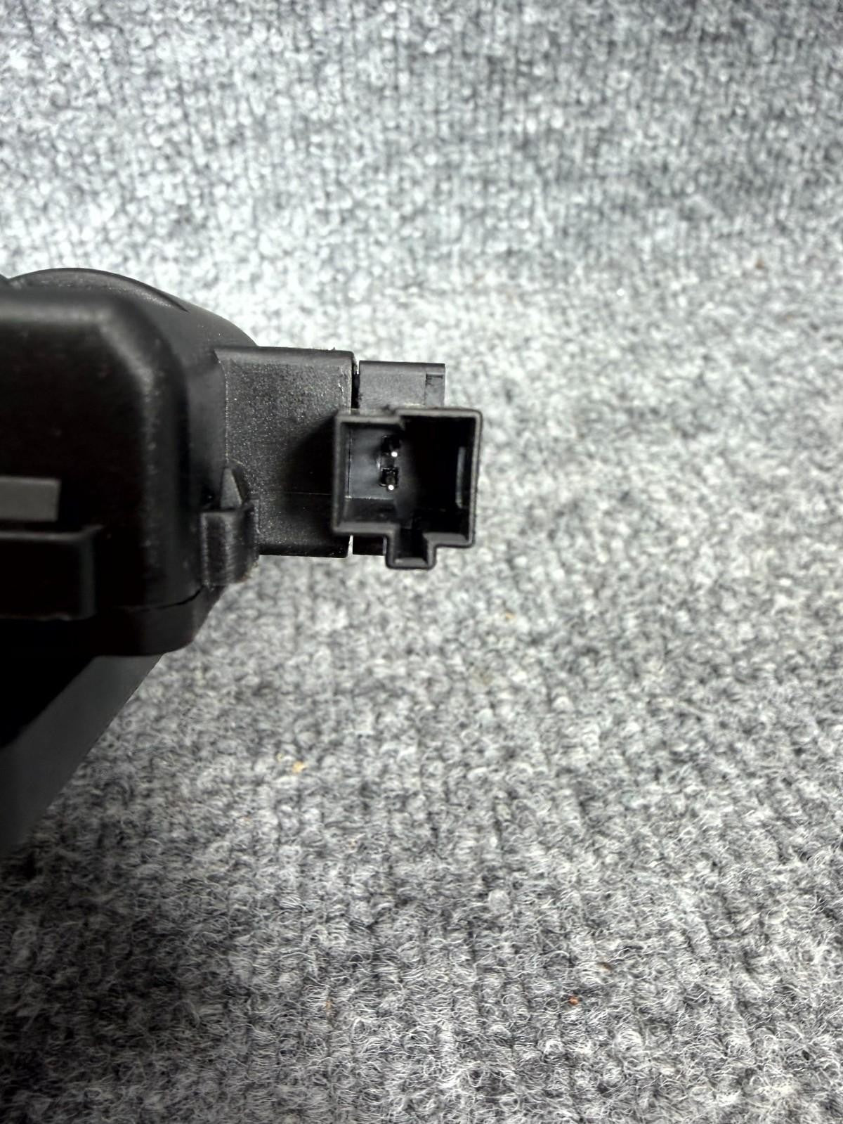 16-23 Tesla Model X Front Right Side Door Lock Release Actuator OEM, 111533300-B