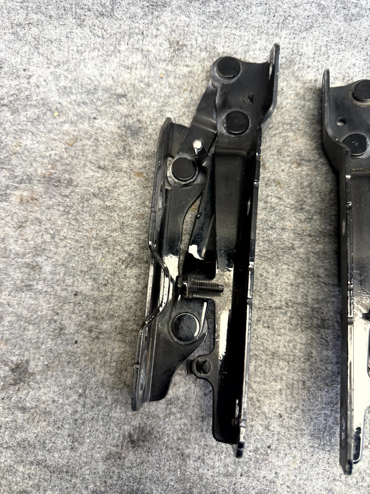 ♦️12-20 TESLA MODEL S FRONT LEFT & RIGHT SIDE DOOR HINGE SET OEM, 1029285-00-C
