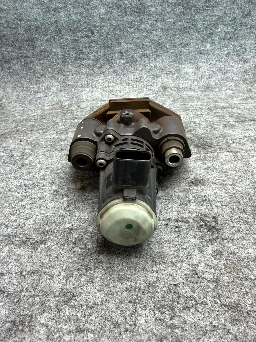♦️2012-2020 TESLA MODEL S REAR LEFT SIDE BRAKE CALLIPER BREMBO OEM, 1021252-00-F