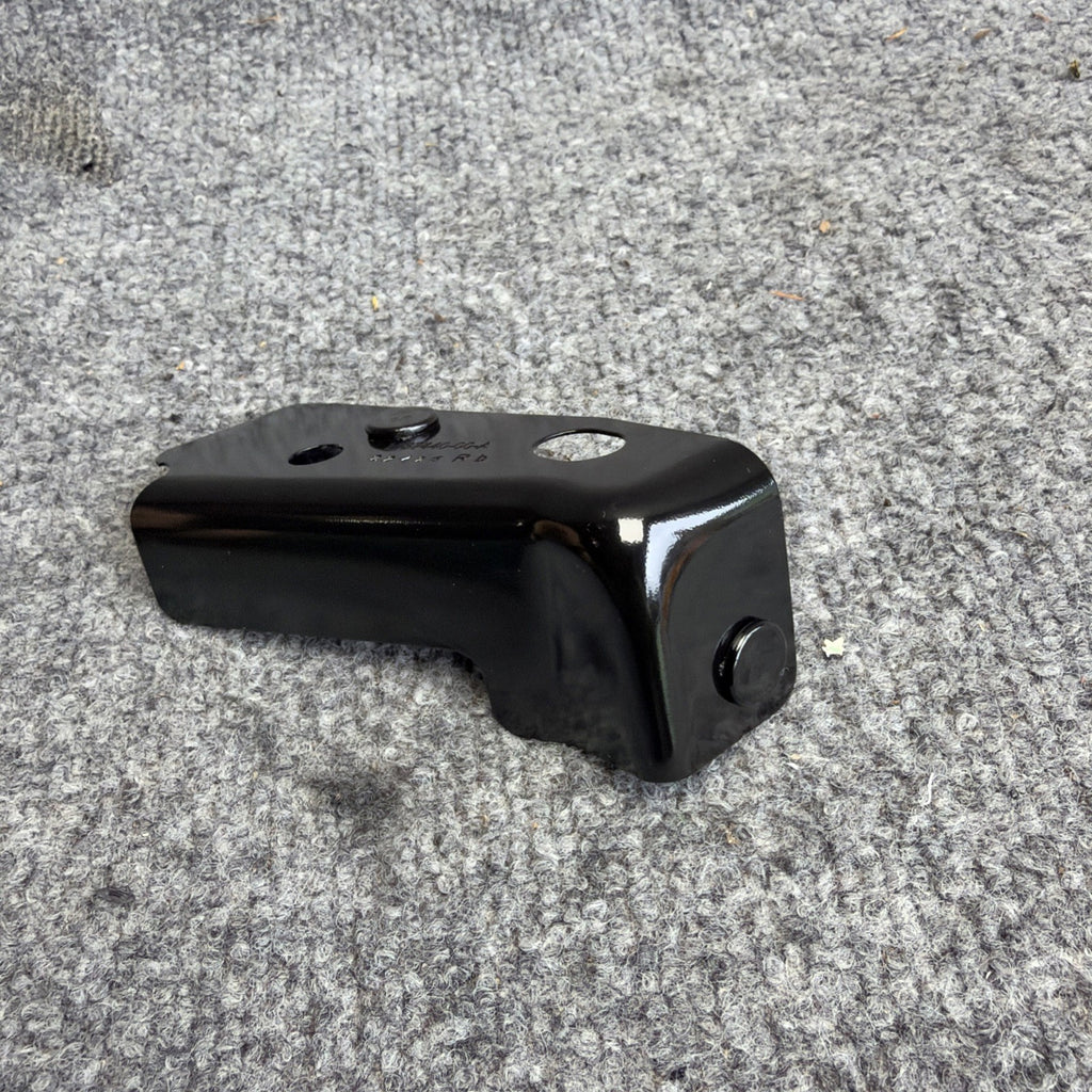 NEW! Tesla Model Y Front Right Fender Bracket 1487440-00-A