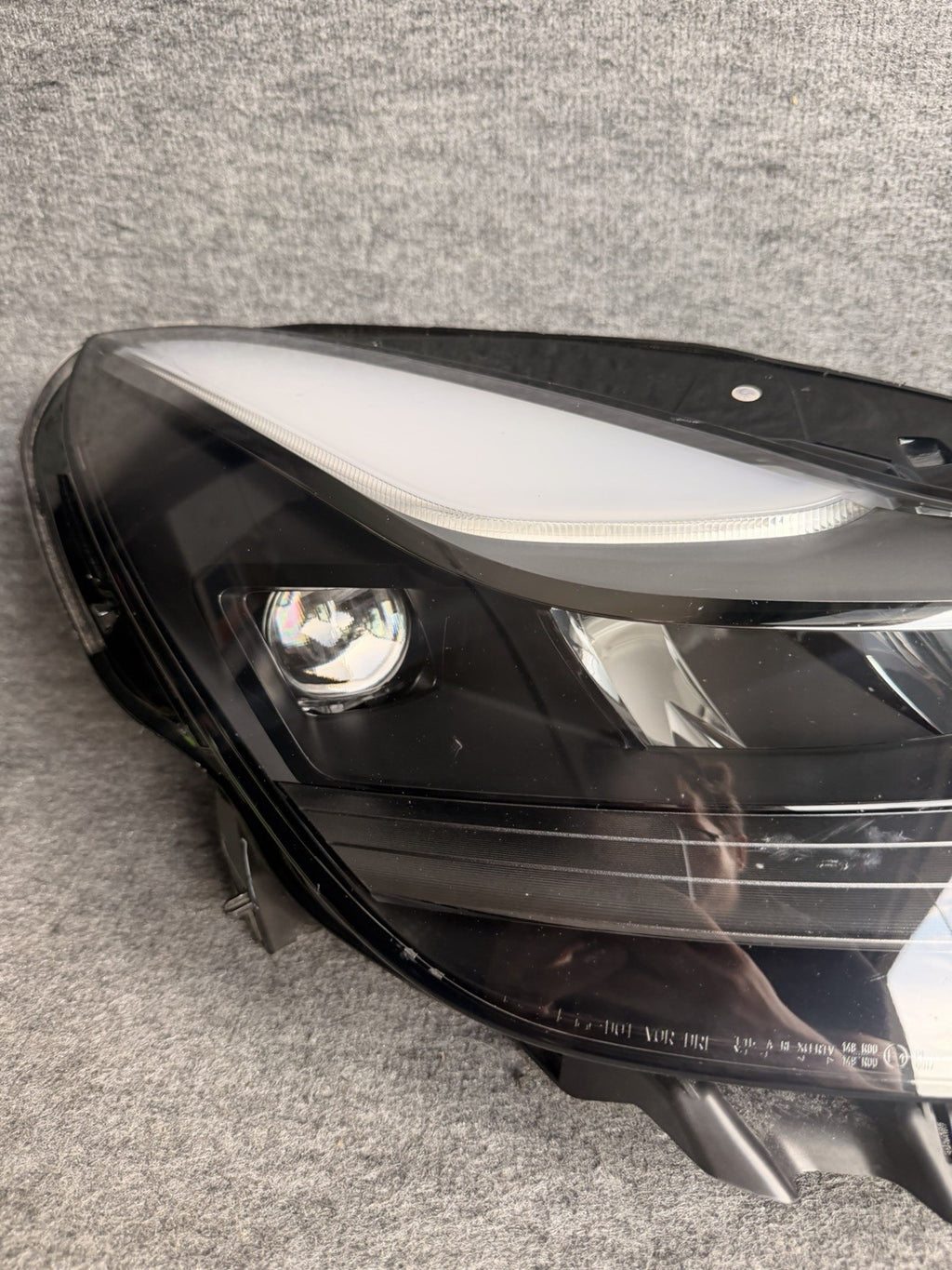 2017-2024 Tesla Model 3 / Y Right Passenger Side Headlight LED 1514953-00-C OEM