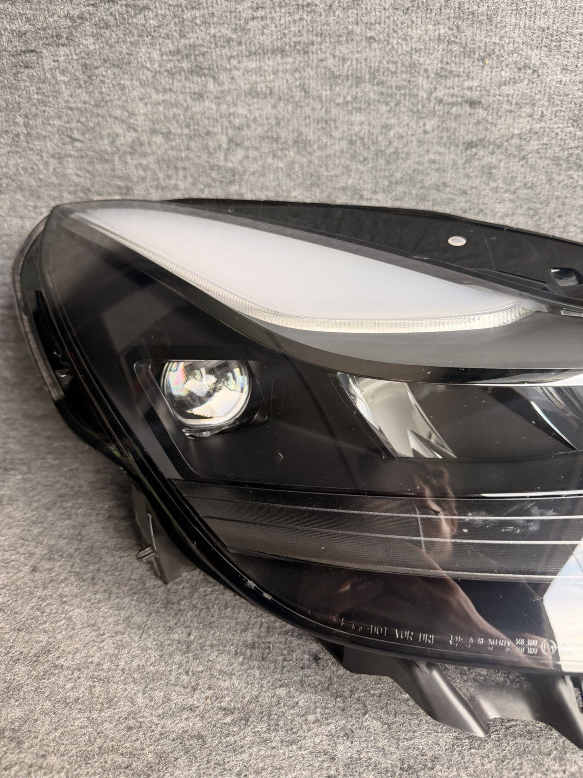 2017-2024 Tesla Model 3 / Y Right Passenger Side Headlight LED 1514953-00-C OEM