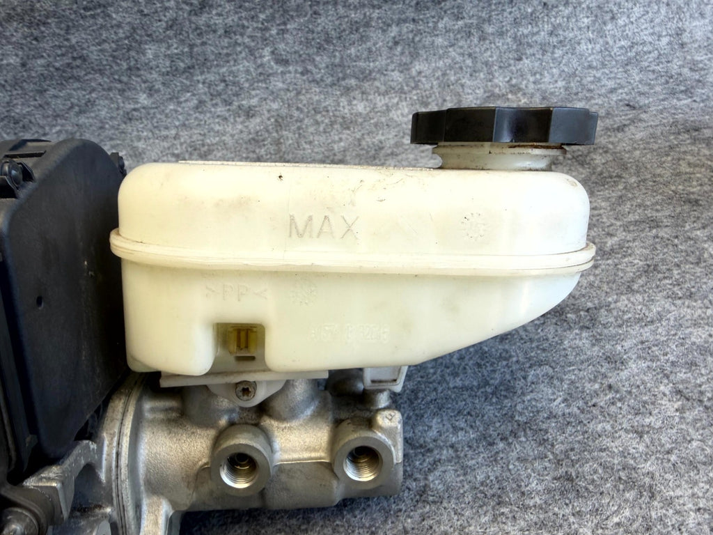 ♦️12-20 TESLA MODEL S BRAKE BOOSTER MASTER CYLINDER W/ RESERVOIR OEM, 103712300B