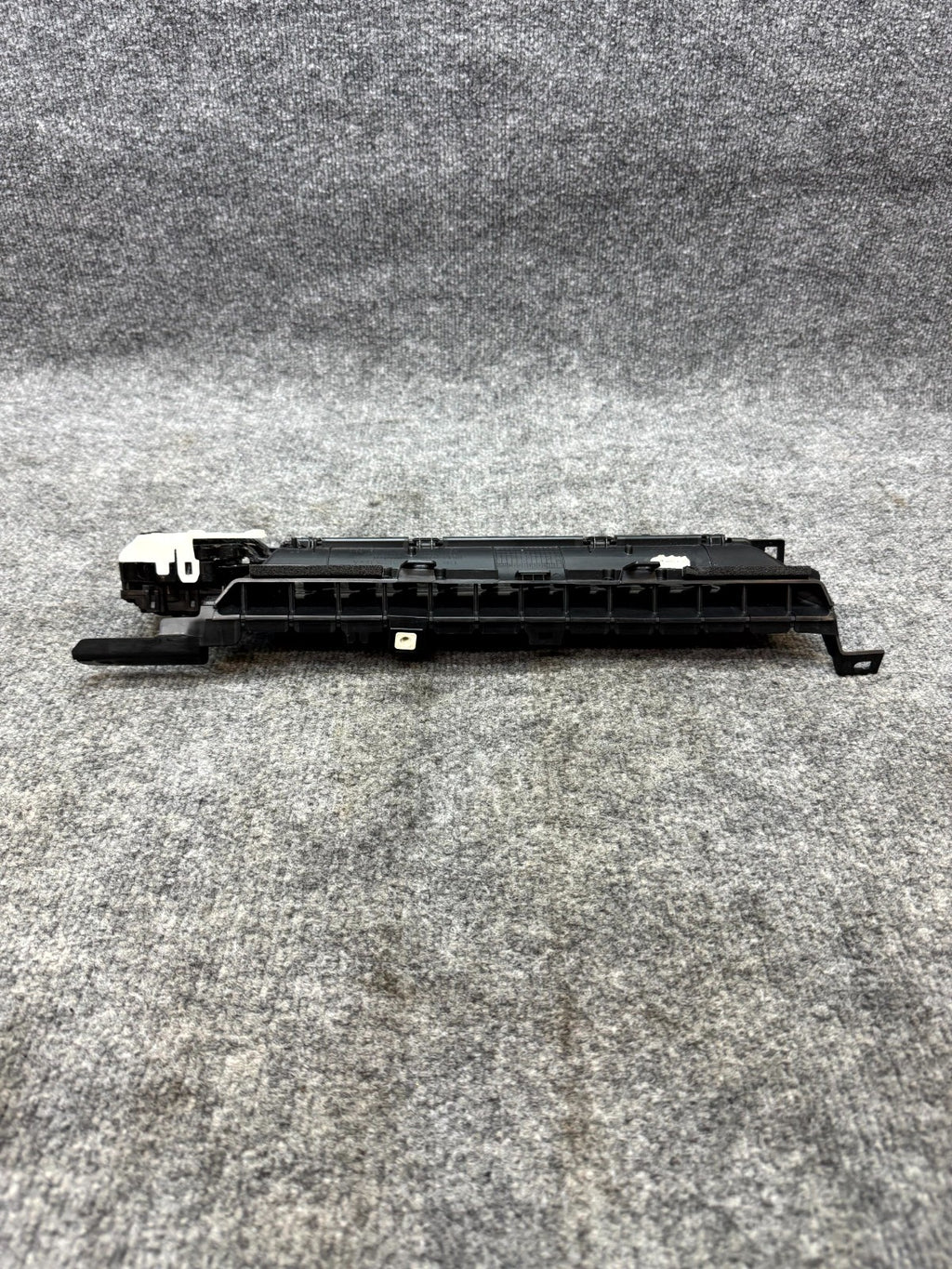 2017–2023 TESLA MODEL 3 FRONT RIGHT AIR VENT GRILLE COVER TRIM OEM, 1083325-00-G