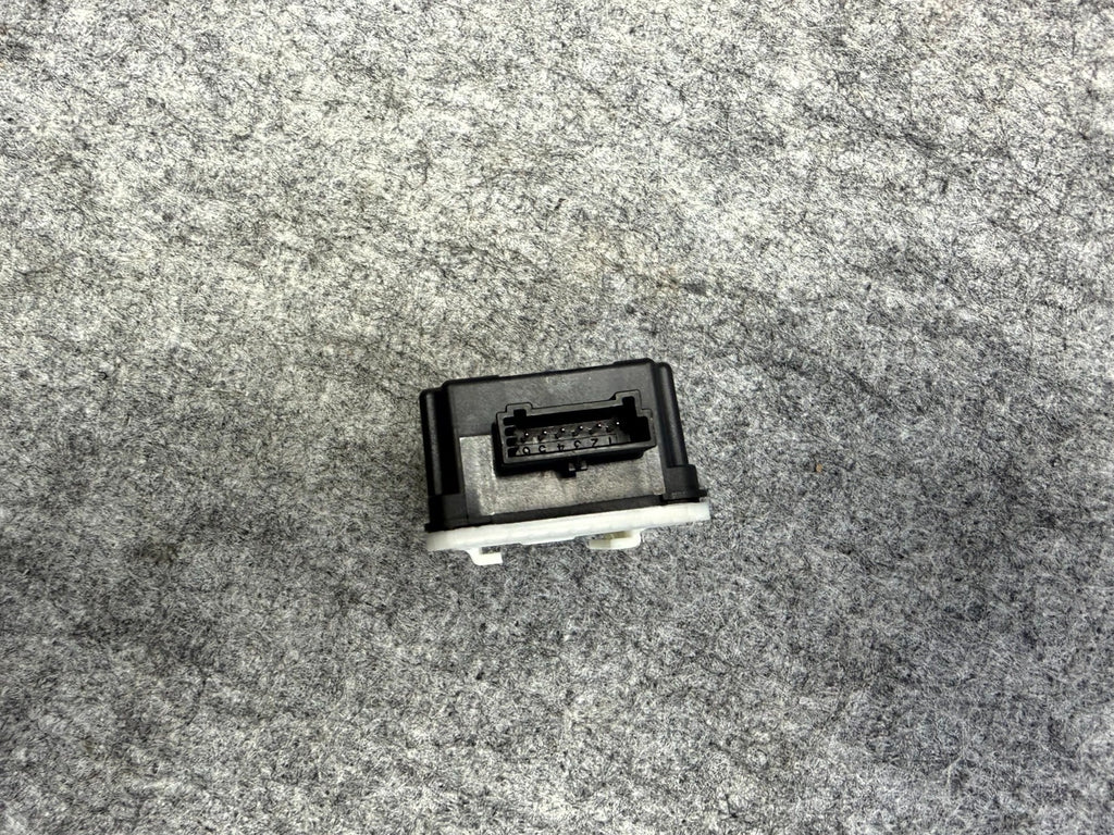 ♦️17-23 TESLA MODEL 3 TIRE PRESSURE MONITORING CONTROL MODULE OEM, 1458965-00-A