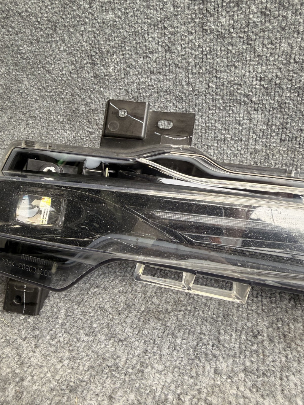 2017 - 2024 TESLA MODEL Y/3 FRONT LEFT SIDE FOG LIGHT ASSY OEM, 1077391-00-E