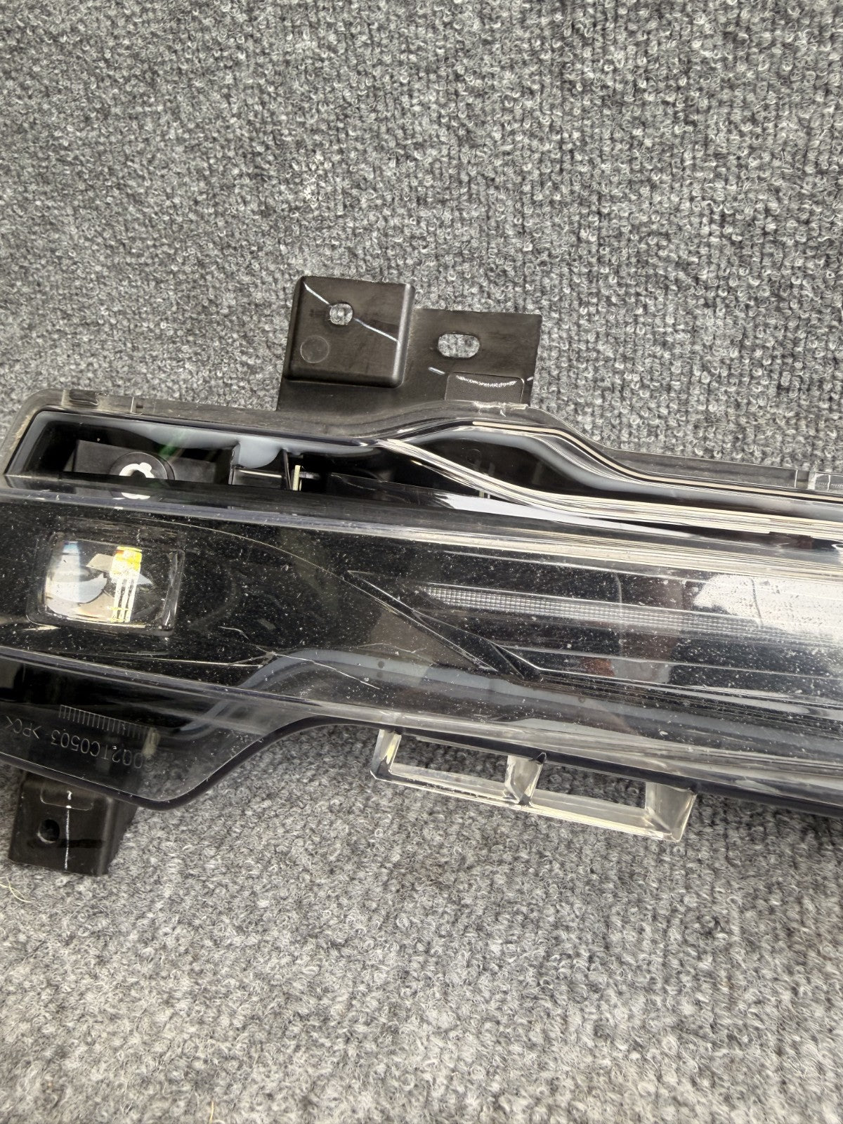 2017 - 2024 TESLA MODEL Y/3 FRONT LEFT SIDE FOG LIGHT ASSY OEM, 1077391-00-E
