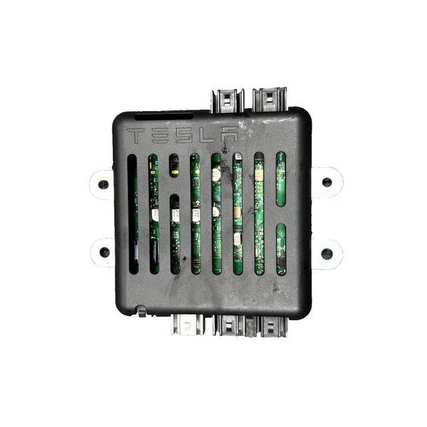 2016 - 2020 Tesla Model X Usb Hub W/ Wifi Control Module OEM, 1042829-00-F
