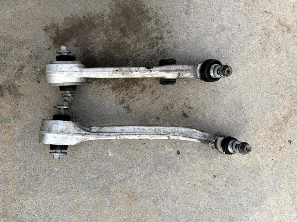 16-20 Tesla Model X Front Right Spindle Knuckle W/ Control Arm OEM,1027311-00-F