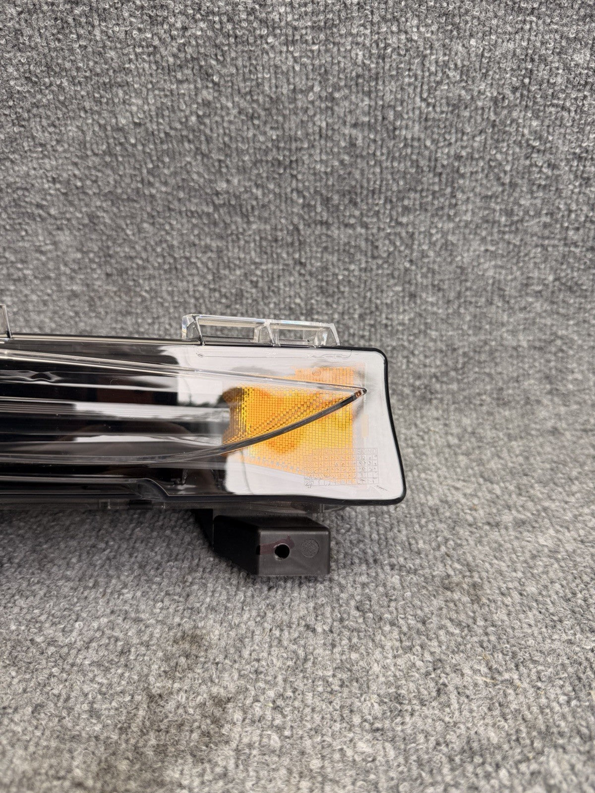 2017-2020 Tesla Model 3/Y RH Passenger LED Fog Light 1077390-00-F OEM 2Pin