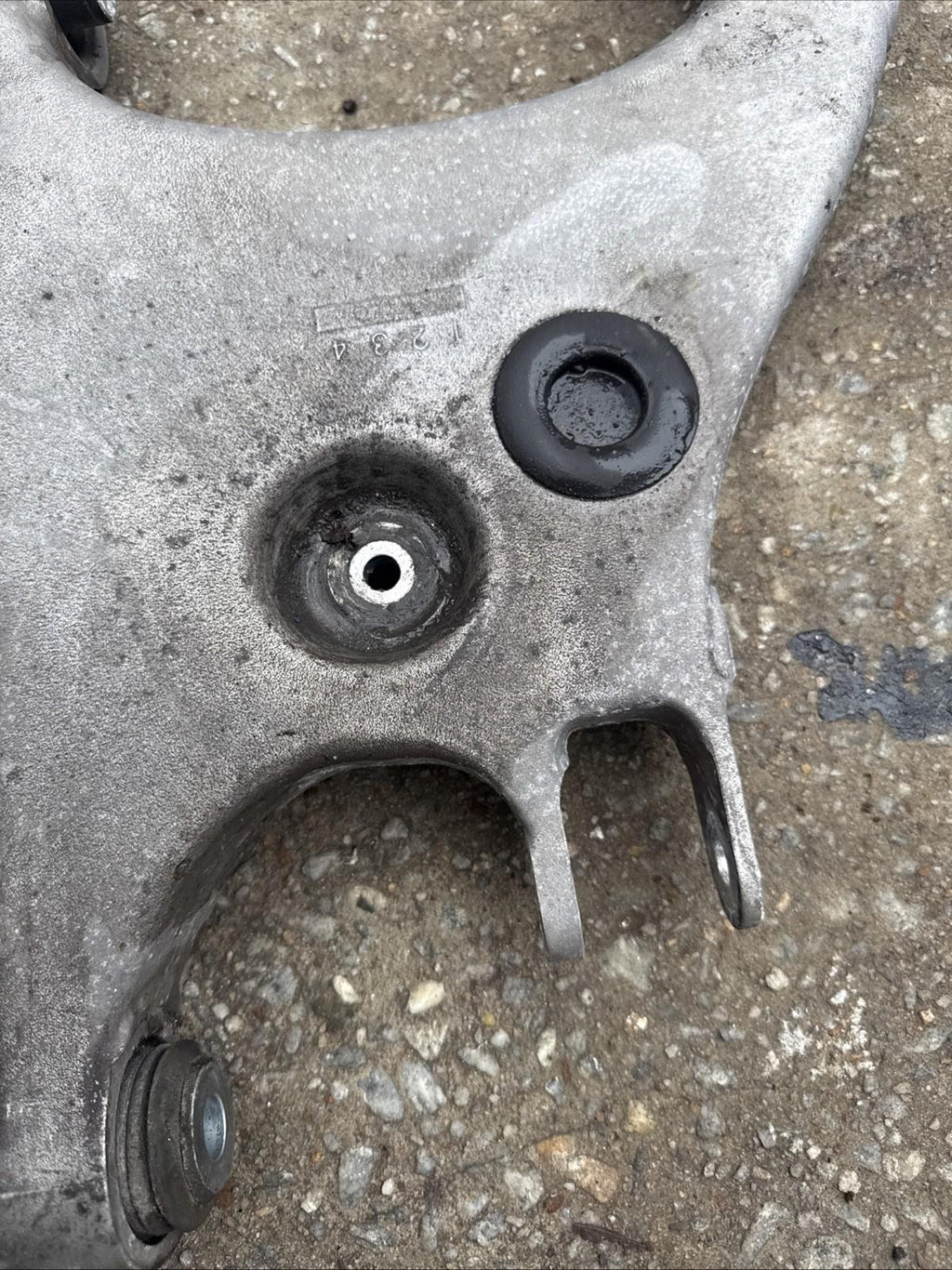 ♦️2012 - 2020 TESLA MODEL S REAR LEFT SIDE LOWER CONTROL ARM OEM, 1021416-00-A
