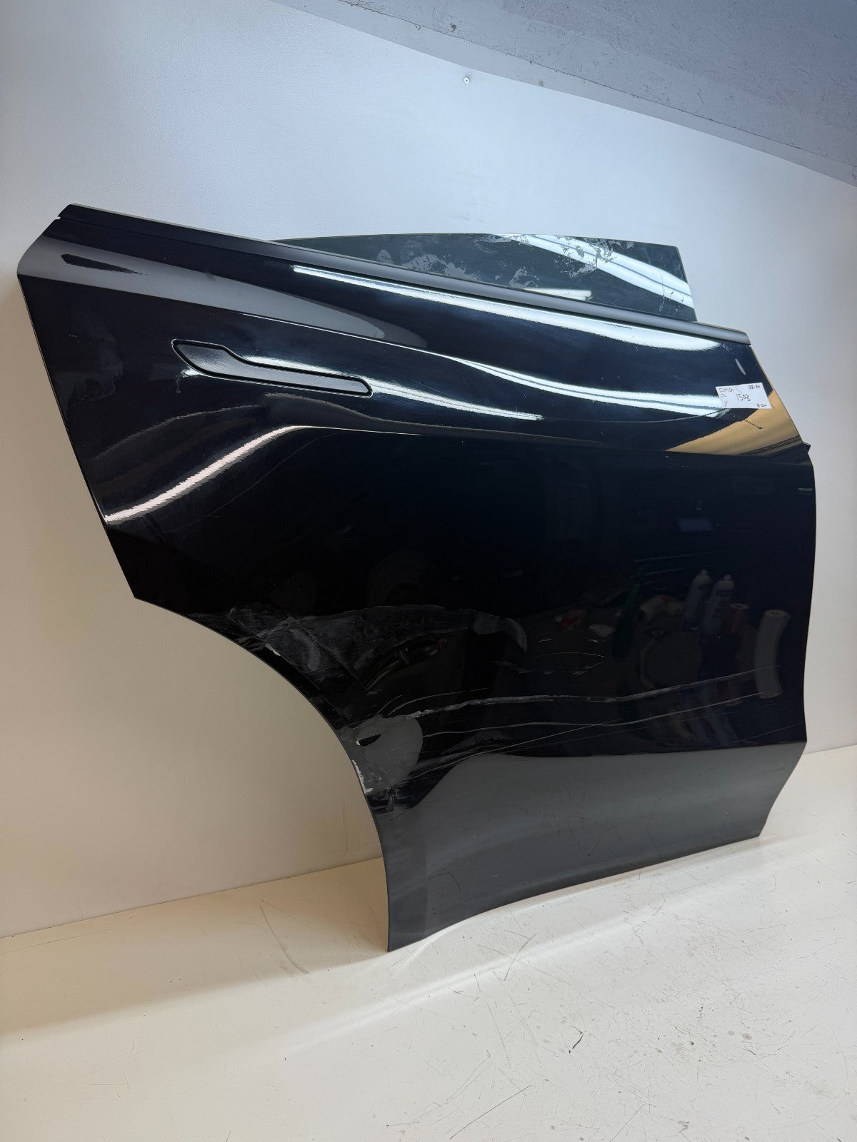 2016-2020 Tesla Model Y Rear Right Passenger Complete Door Assembly W/ Glass