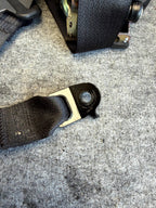 ♦️17-23 TESLA MODEL 3 REAR LEFT OR RIGHT SEAT BELT RETRACTOR OEM, 1081281-01-G