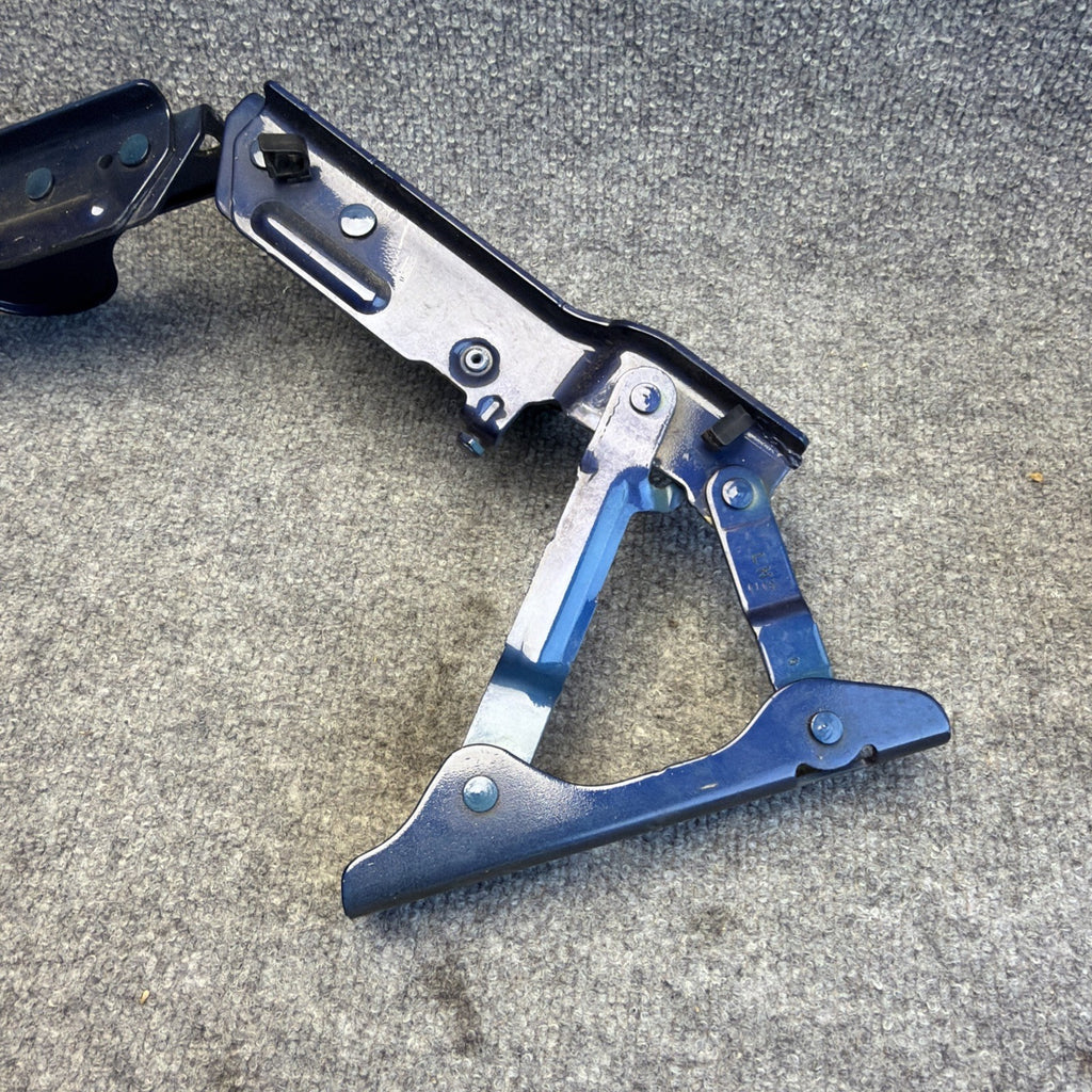 12-20 OEM Tesla Model S Front Left Right Bonnet Hood Hinge Bracket Blue SET