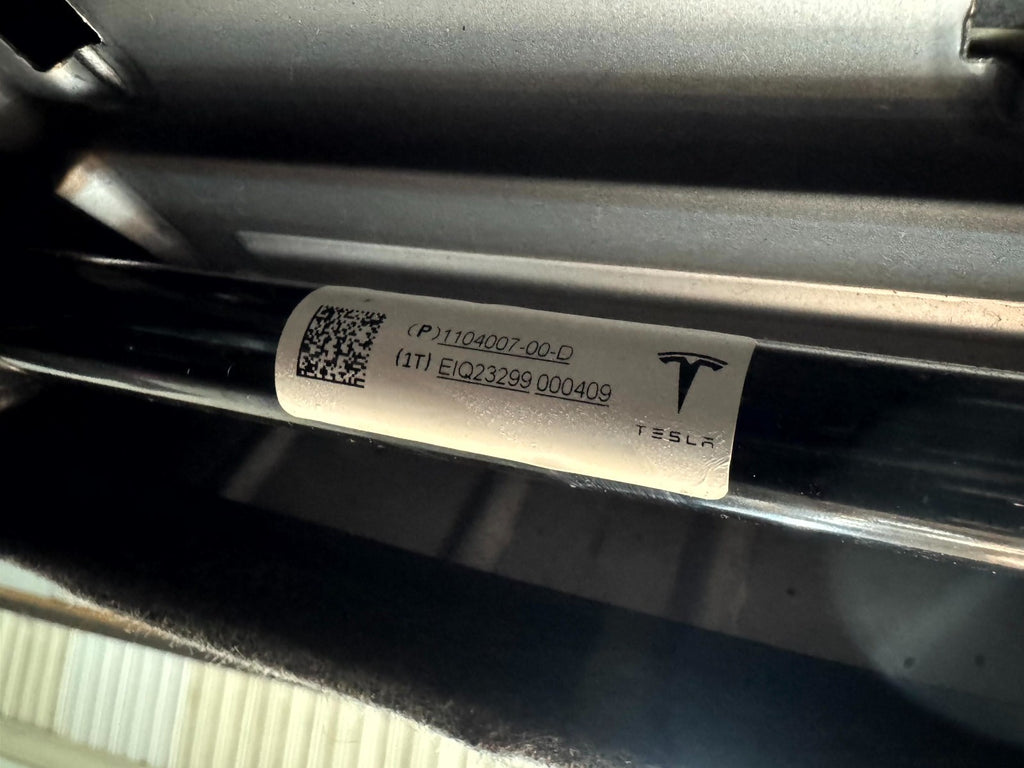 2020 - 2024 TESLA MODEL Y FRONT RIGHT SIDE 1ST ROW FULL SEAT OEM, 1104007-00-D