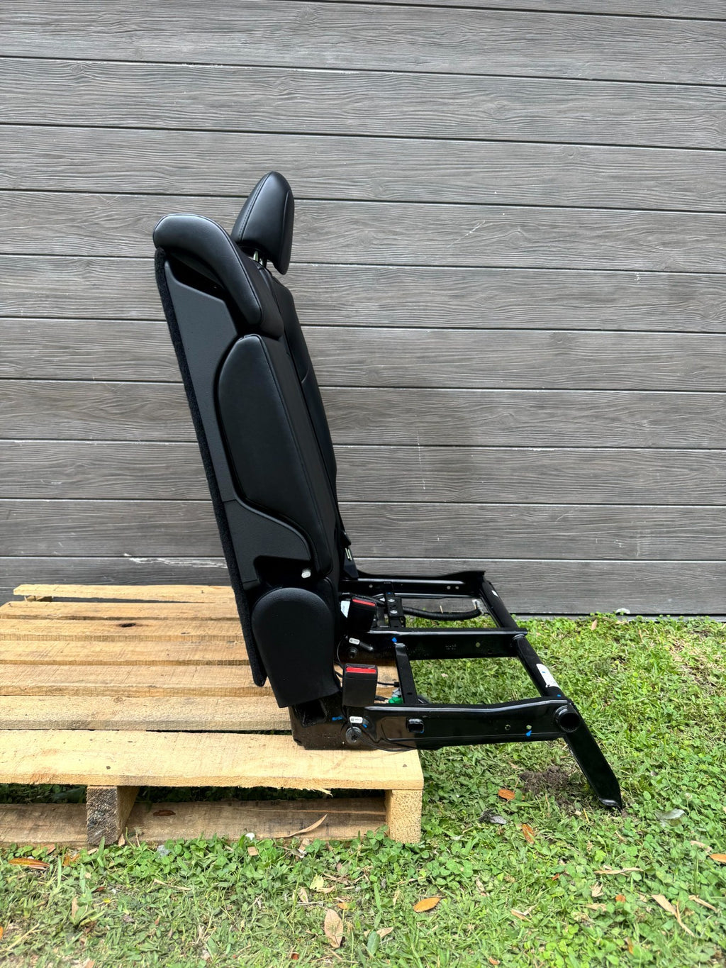 2020-2024 TESLA MODEL Y REAR LEFT UPPER SEAT CUSHION W/ FRAME OEM, 1494881-00-B