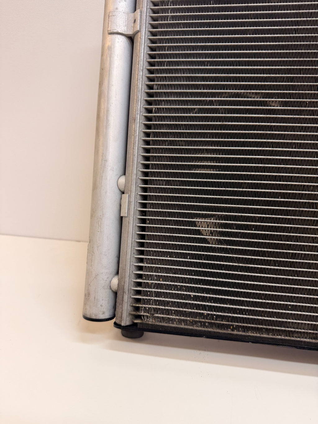 2016-2020 Tesla Model S Radiator Cooling Fan & Shroud Assembly 6008357-00-F OEM