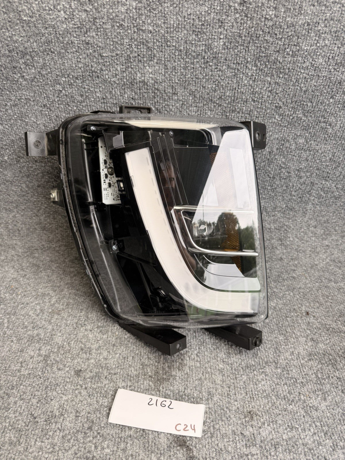 TESLA MODEL X FOG LIGHT RIGHT PASSENGER 2016 2017 18 2019 2020 OEM 1034327-00-C