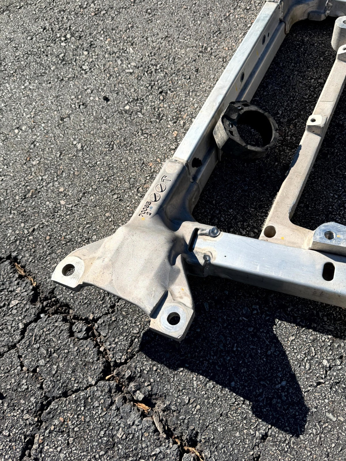 ♦️2012 - 2020 TESLA MODEL S FRONT SUBFRAME CROSSMEMBER CRADLE OEM, 1009825-00-A