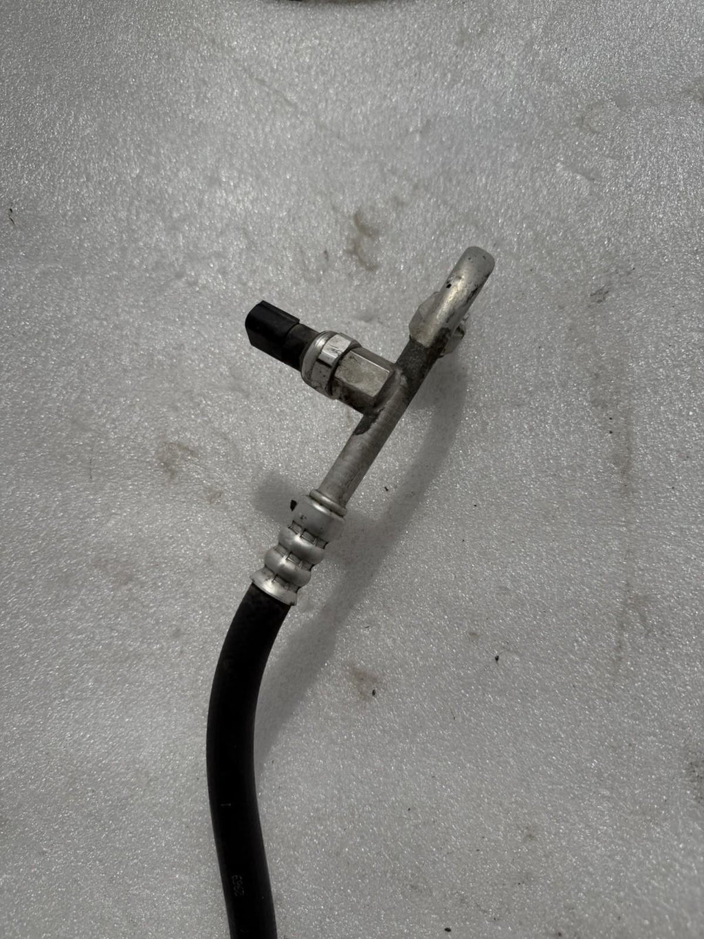 ♦️17-23 TESLA MODEL 3 A/C AIR CONDITION HOSE LINE DISCHARGE PIPE OEM,109215800F