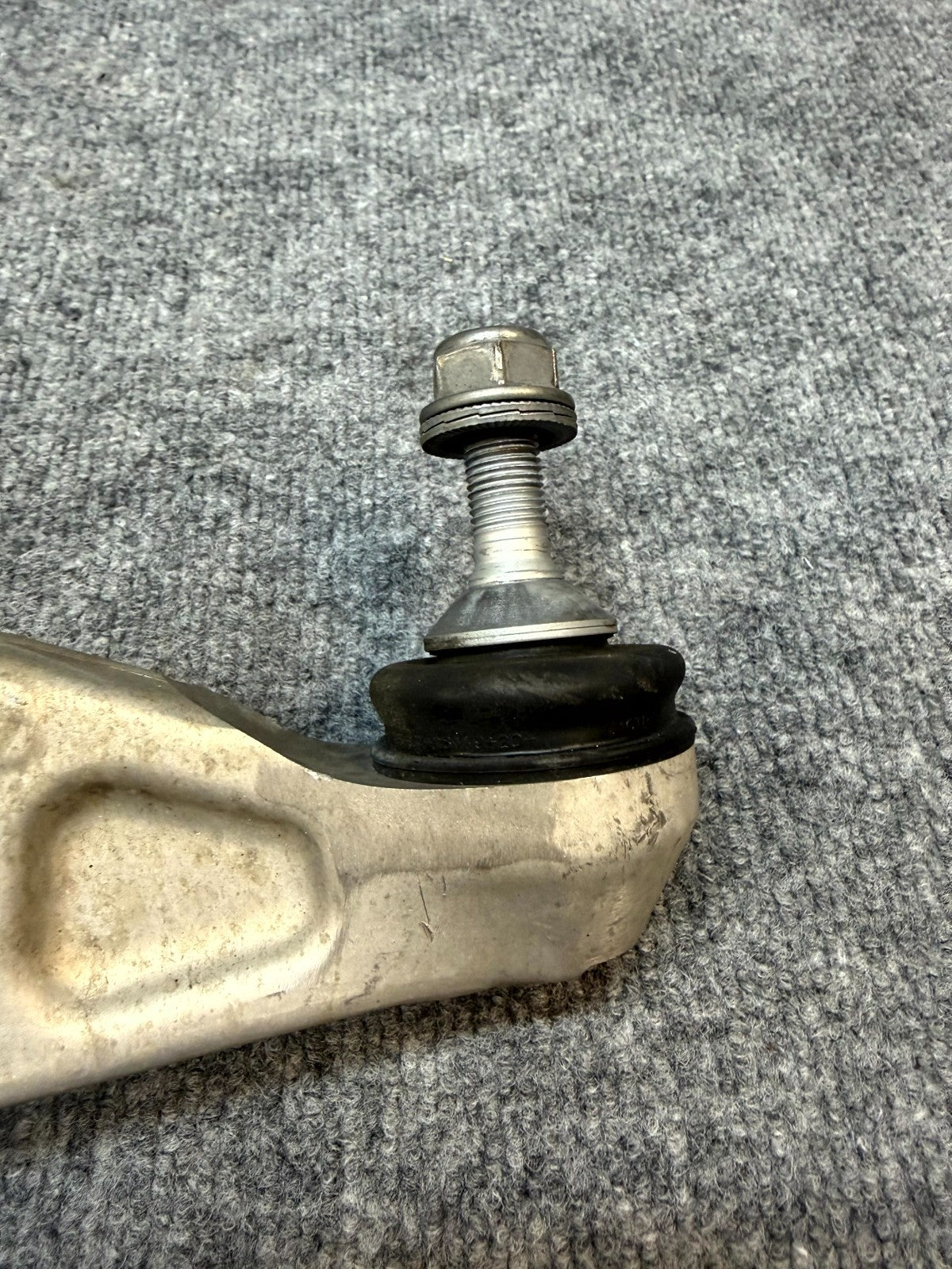 2020 - 2024 TESLA MODEL Y FRONT RIGHT / LEFT LOWER CONTROL ARM OEM, 1188341-00-C