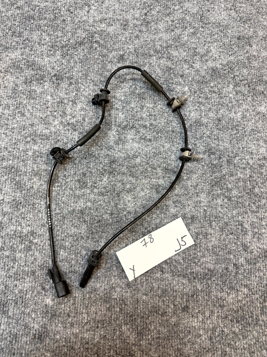 17-23 TESLA MODEL Y FRONT LEFT ANTI-LOCK ABS WHEEL SPEED SENSOR OEM, 118876100A