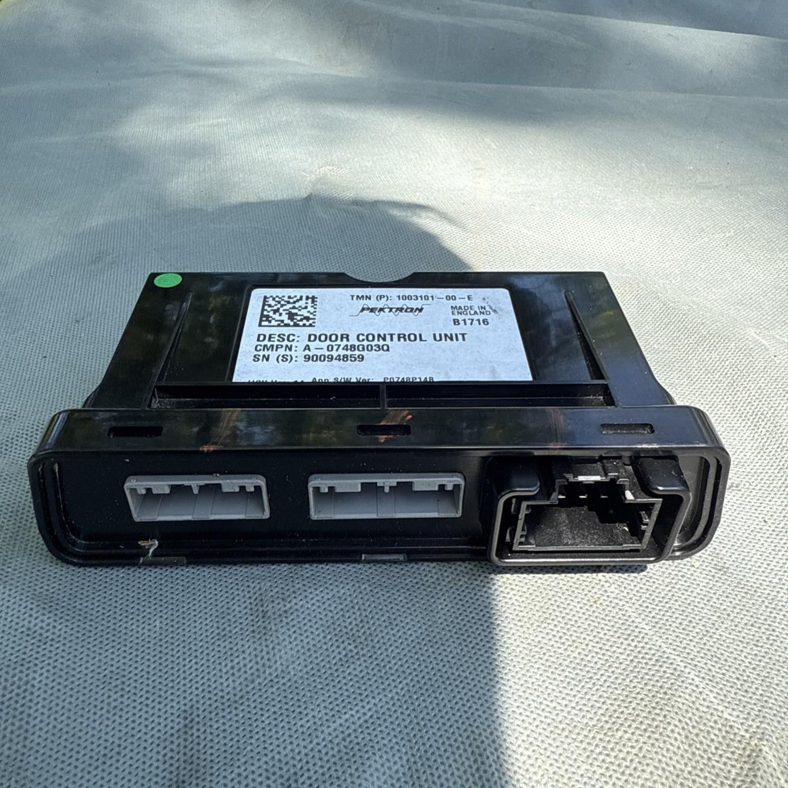 2012-2020 Tesla Model S Right OR Left Side Door Control Module OEM, 1003101-00-E