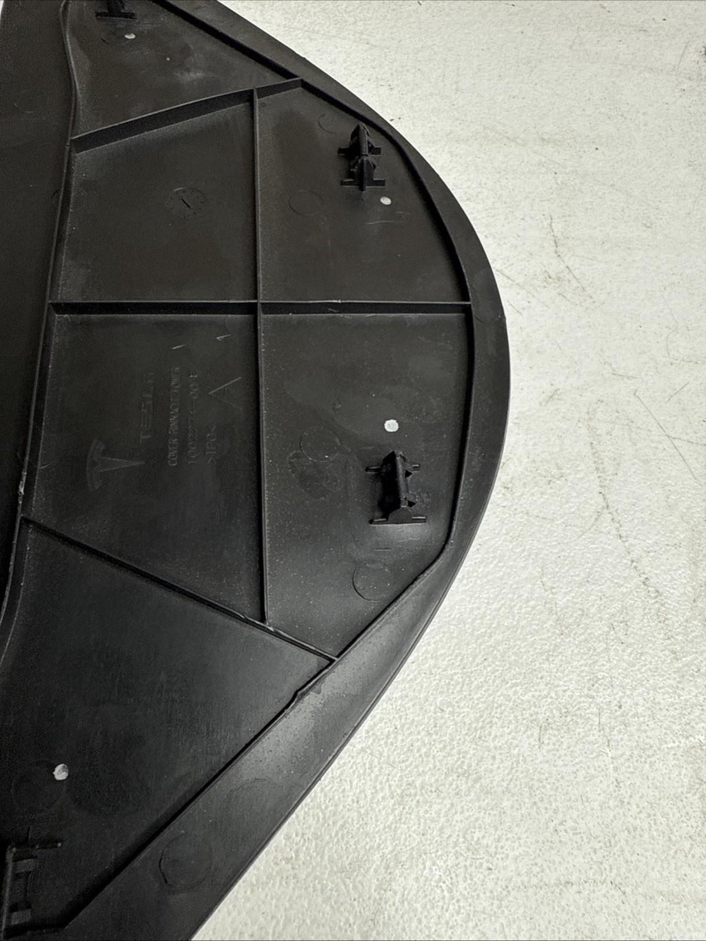 ♦️ 12-20 TESLA MODEL S SPEEDOMETER BINNACLE LOWER COVER TRIM OEM, 1002274-00-E