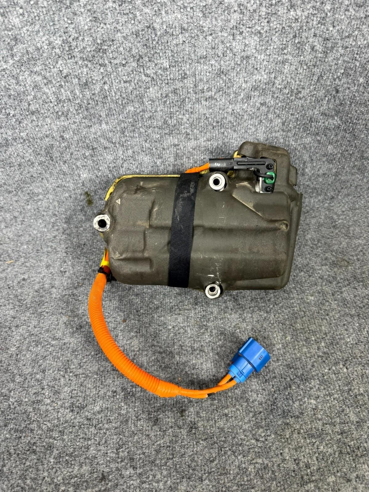 2016-2020 Tesla Model X S Air Conditioner Compressor Pump OEM, 1063369-00-H