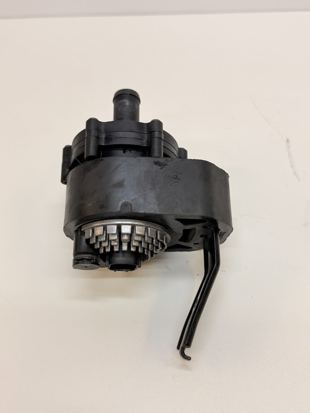 2012-2015 Tesla Model S Battery Coolant System Auxiliary Water Pump 6008047-00-E