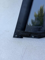 ♦️16-20 TESLA MODEL X REAR RIGHT SIDE DOOR QUARTER WINDOW GLASS OEM, 105527500G