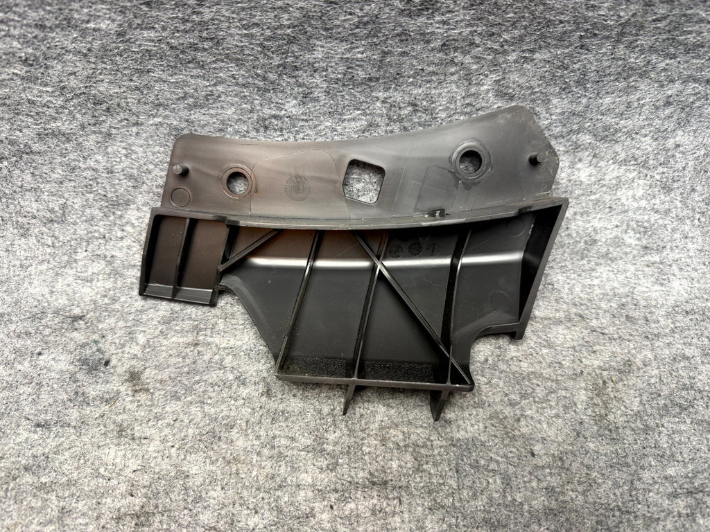 ♦️2017 - 2023 TESLA MODEL 3 FRONT RIGHT UPPER BUMPER BRACKET OEM, 1084170-00-B