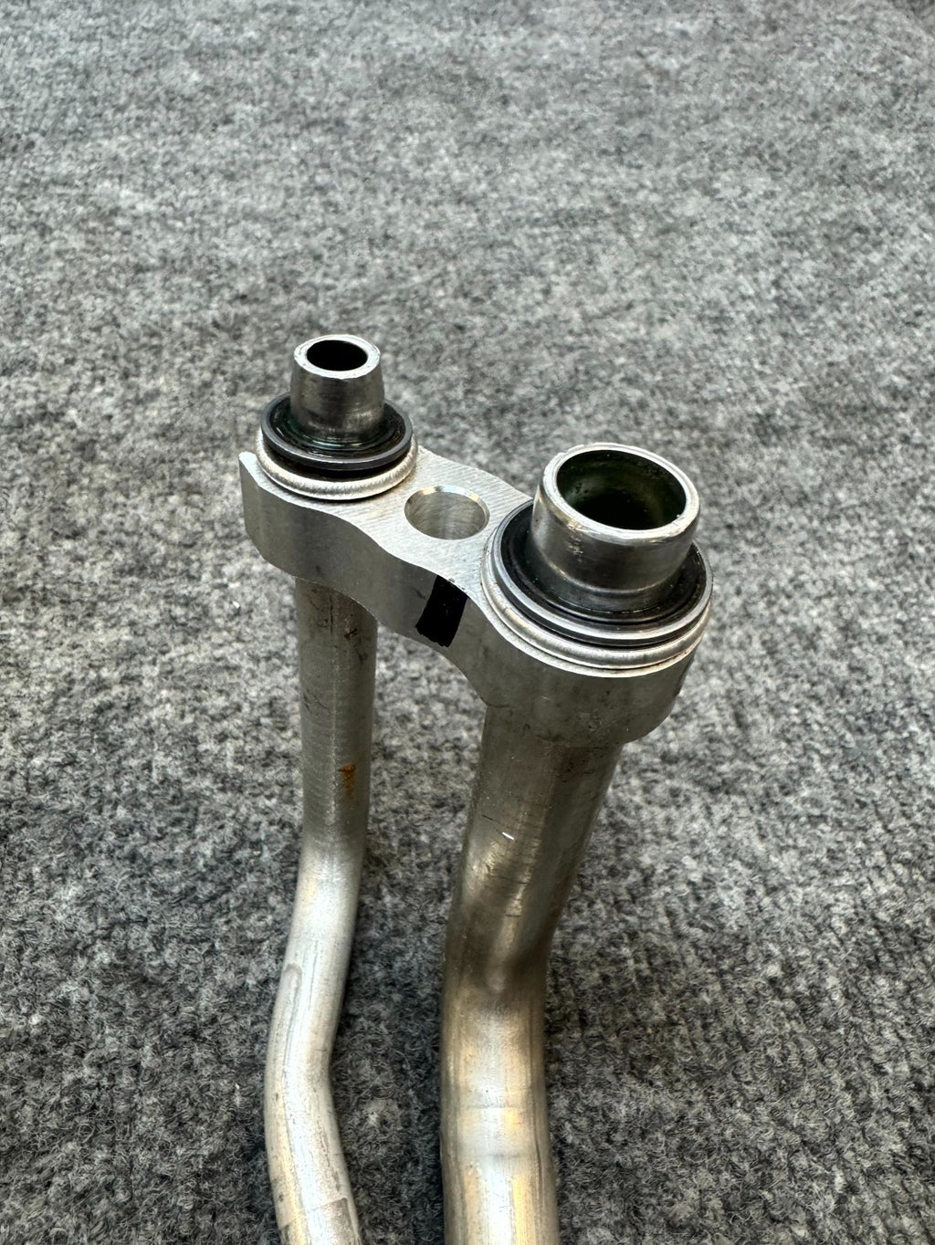 2017-2023 TESLA MODEL 3 A/C LINE SUPERMANIFOLD COMPRESSOR PIPE OEM, 1502020-00-C